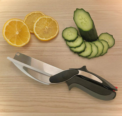 Scissors with Built-in Cutting Board