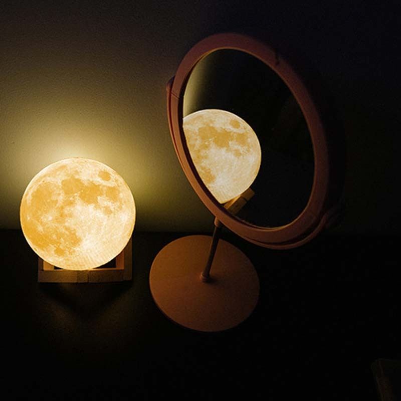 The Moon Lamp