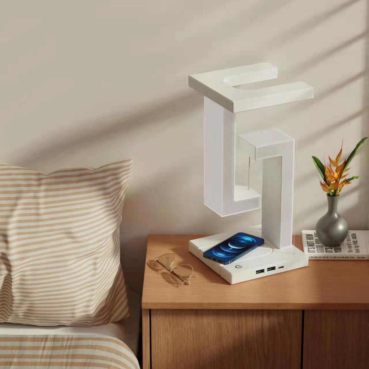 Anti-Gravity Desk Lamp Wireless Charging