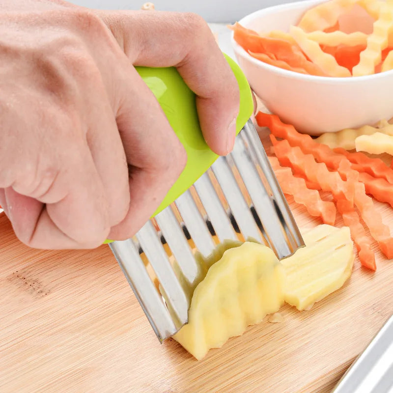 Stainless Steel Wave-Edged Vegetable and Potato Slicer