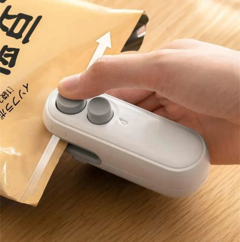 Portable 2-in-1 Rechargeable Mini Heat Sealer