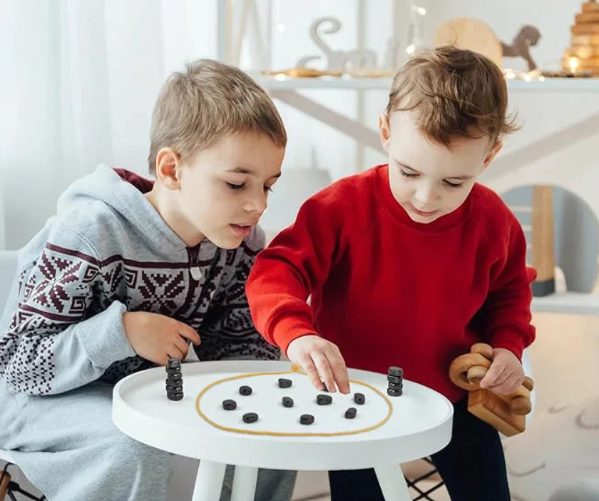 Magnetic Chess Game