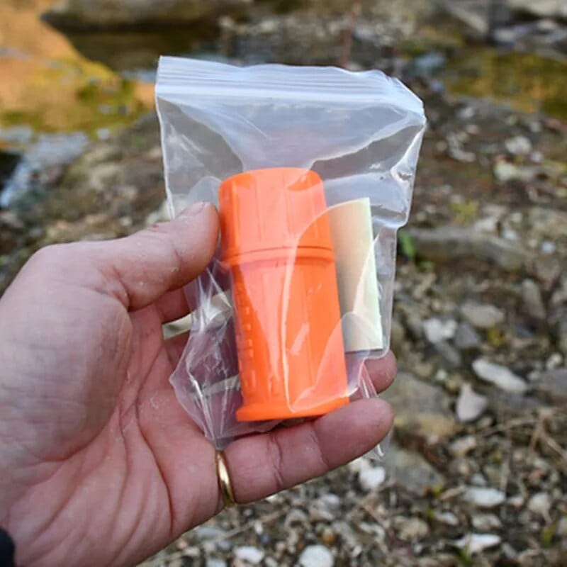 Stormproof Match Kit with Waterproof Case - 40 Windproof Waterproof Matches - Emergency Fire Starter Matches Survival Tool for Camping Hiking, Outdoor Survival Matches Kit