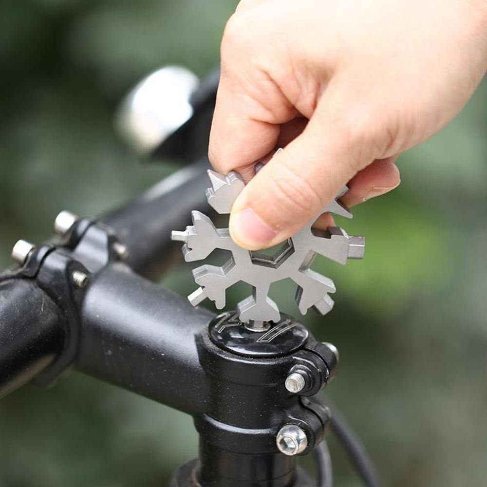 18-in-1 Stainless Steel Snowflake Multifunctional Tool