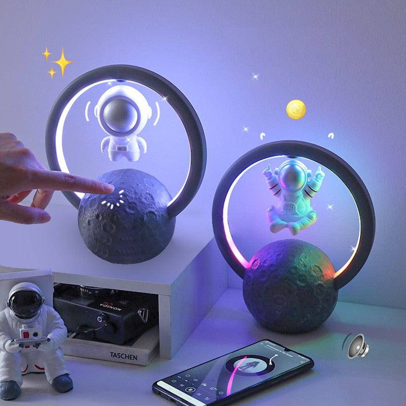 SearchFindOrder Silver Type A Levitating Astronaut Bluetooth Speaker Lamp