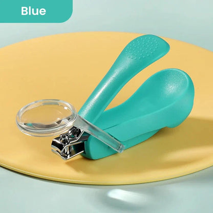 Nail Clippers with Magnifying Glass