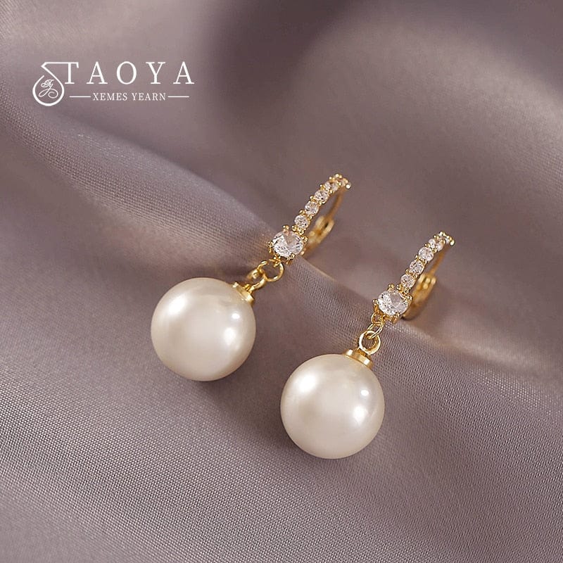 Sophisticated Pearl Pendant Earrings, Exquisite Jewelry for Stylish Women